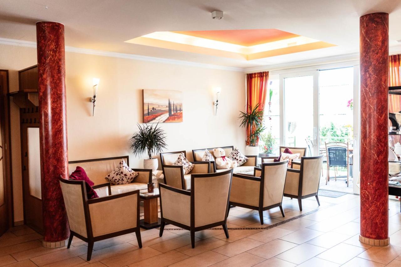 Akzent Hotel Bayerwald-Residenz Neukirchen  Екстериор снимка