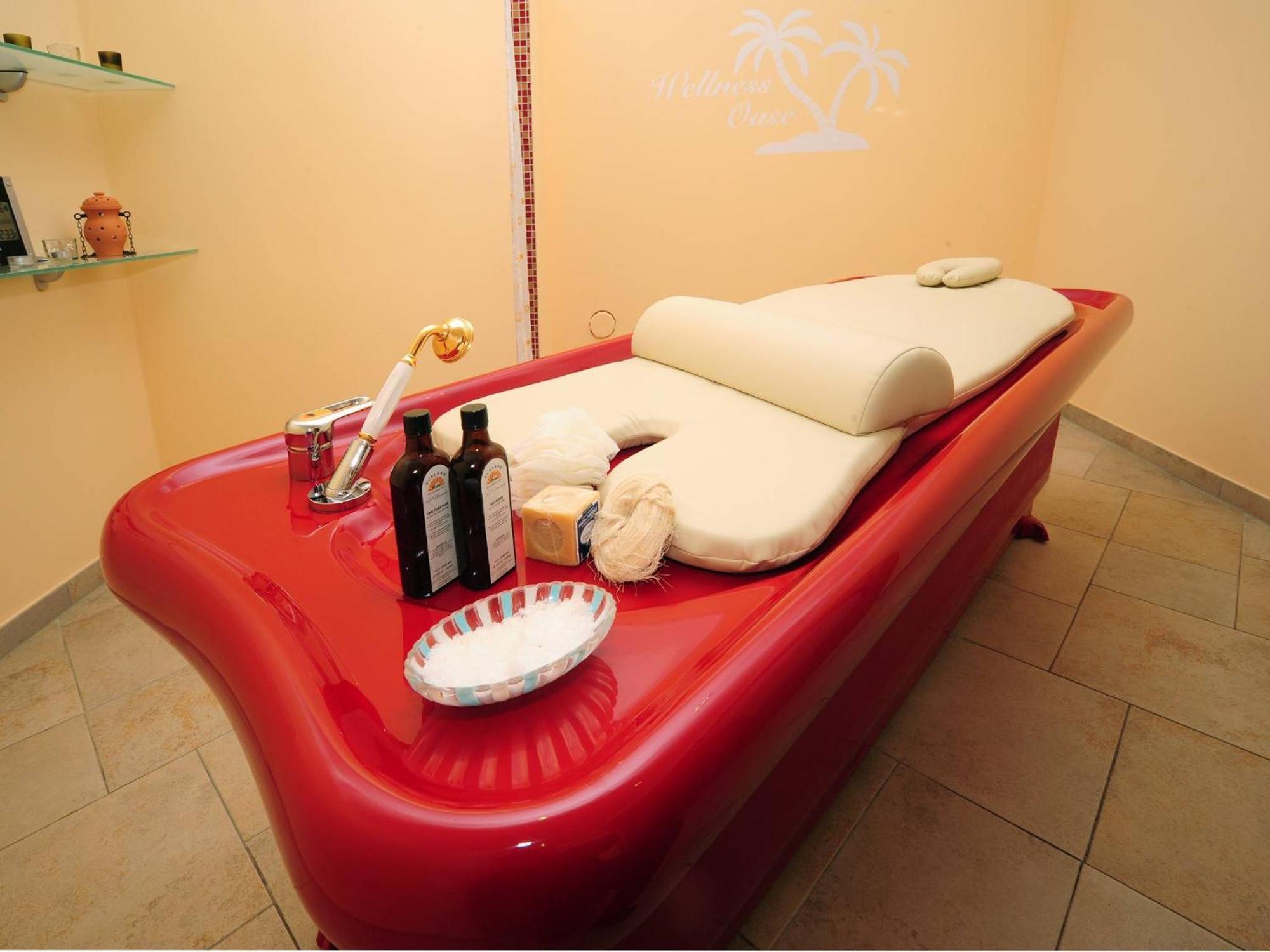 Akzent Hotel Bayerwald-Residenz Neukirchen  Екстериор снимка