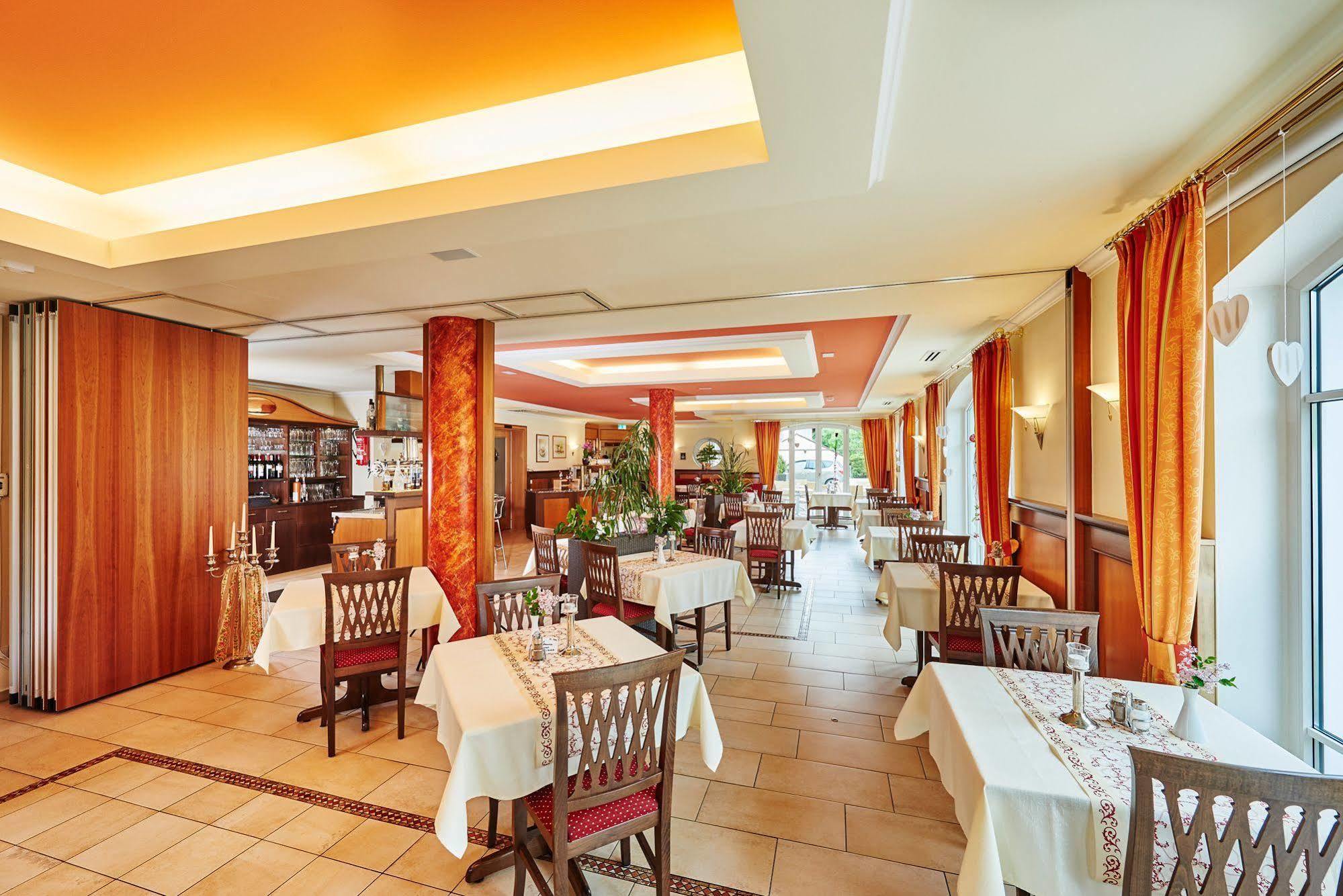 Akzent Hotel Bayerwald-Residenz Neukirchen  Екстериор снимка